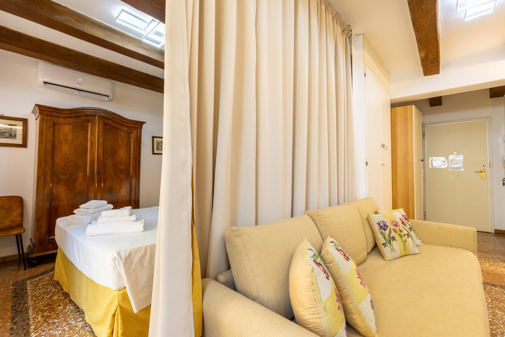 Frassinago Suites-Bolognarooms Εξωτερικό φωτογραφία